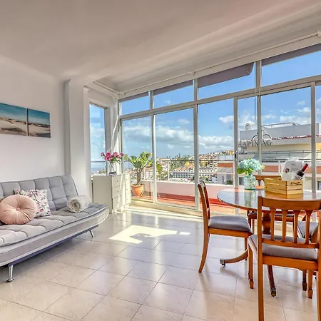 Апартаменты Spacious Penthouse With King-size Bed, Huge Terrace, Ocean & Teide View *